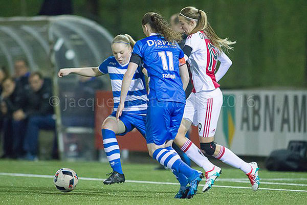 0402ajaxvrouwen-pec4