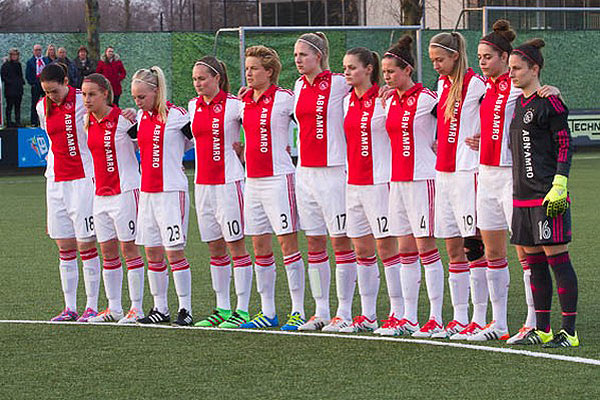 0402ajaxvrouwen-pec7