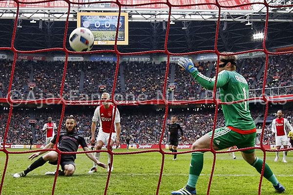 0417ajax-utrecht0-1