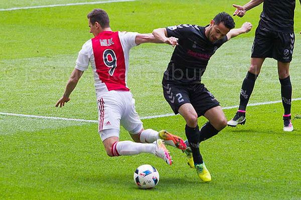 0417ajax-utrecht_milik2