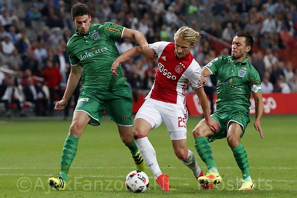 Ajax schittert bij vlagen tegen hekkensluiter PEC: 5-1