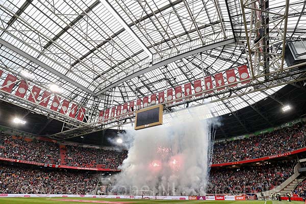 AFCA Supportersclub vraagt zich af wat de toegevoegde waarde is van De Telegraaf als Official Mediapartner