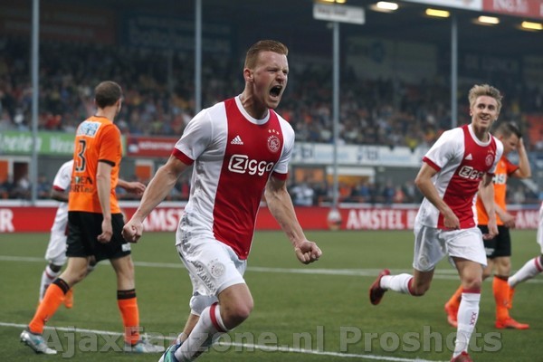 Jong Ajax op titelkoers na 1-2 winst op FC Volendam