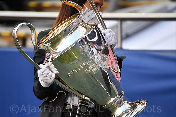 Ajax in pot 2 bij loting groepsfase Champions League na uitschakeling Benfica