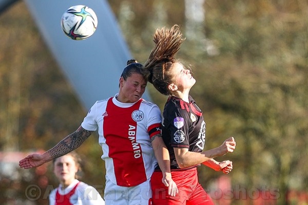 Ajax Vrouwen winnen met 2-0 van Excelsior Barendrecht