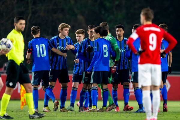 Jong Ajax begint 2022 met overwinning op Jong FC Utrecht: 0-2