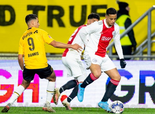 Jong Ajax speelt gelijk tegen NAC, debuut Ihatarren