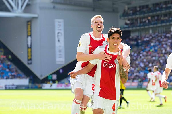 Ajax sluit seizoen af met gelijkspel tegen Vitesse: 2-2 (incl. fotoverslag)