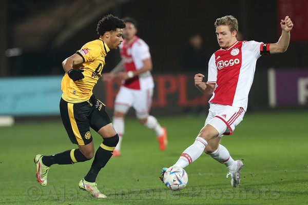 Jong Ajax onderuit tegen Roda JC: 1-2