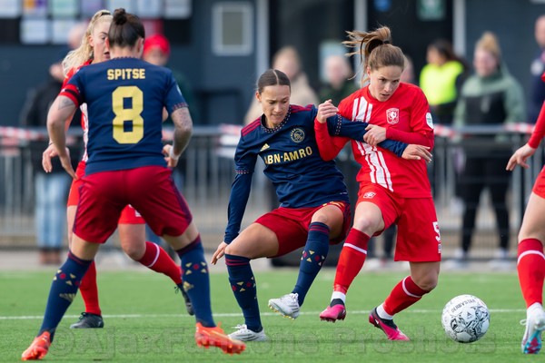 Ajax Vrouwen uitgeschakeld in KNVB Beker