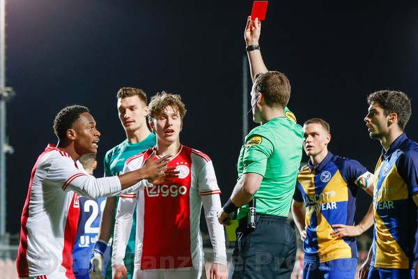Jong Ajax niet opgewassen tegen Almere City