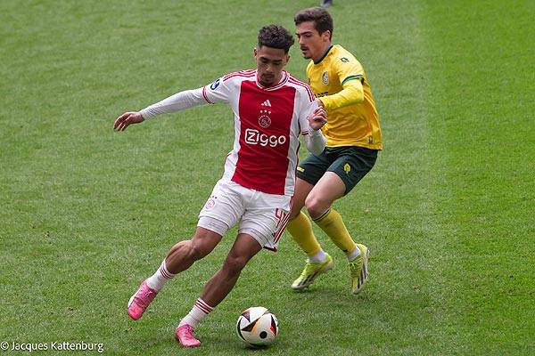 Ajax stalt Tristan Gooijer tijdelijk bij PEC Zwolle